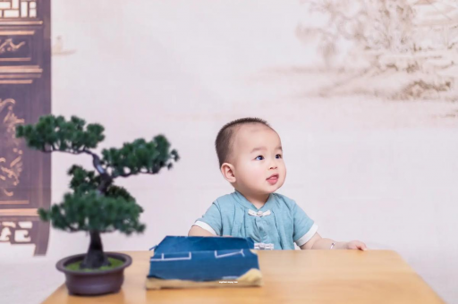 安丘宝宝眼屎多是什么原因 安丘宝宝眼屎多是什么原因